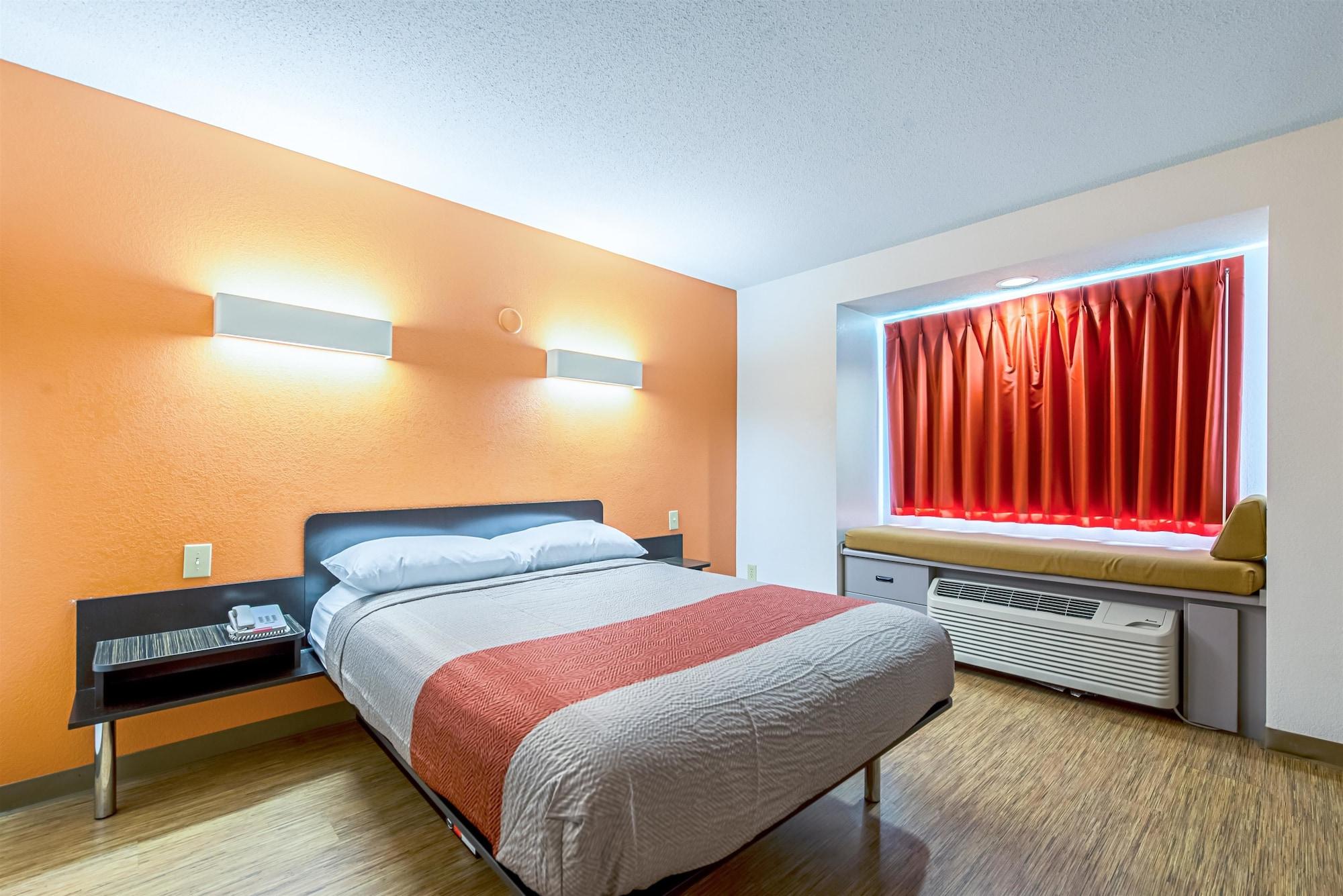 Motel 6 Indianapolis Carmel Eksteriør billede