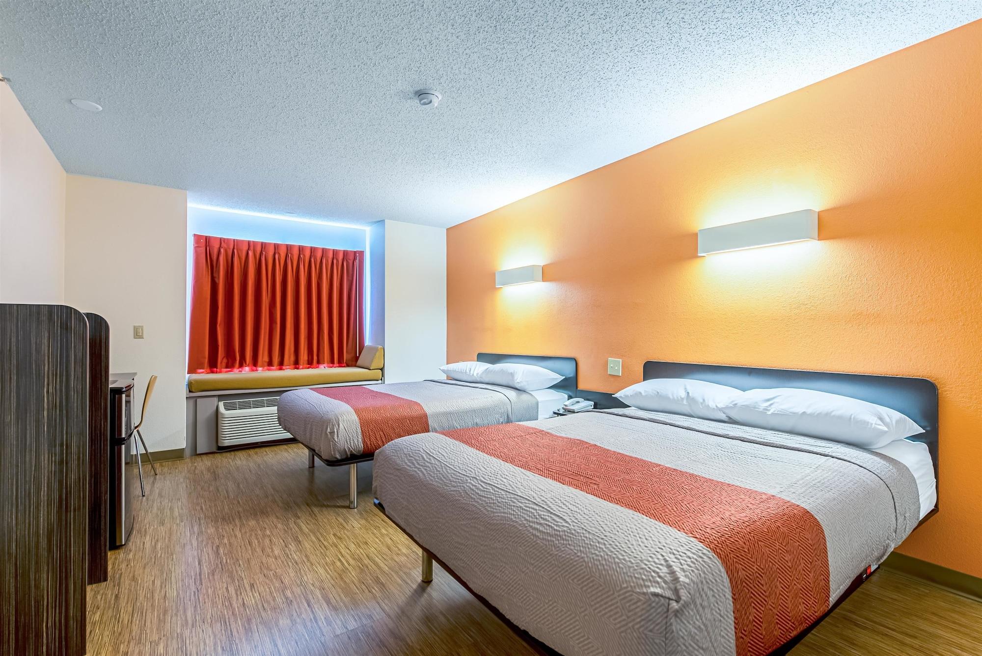 Motel 6 Indianapolis Carmel Eksteriør billede