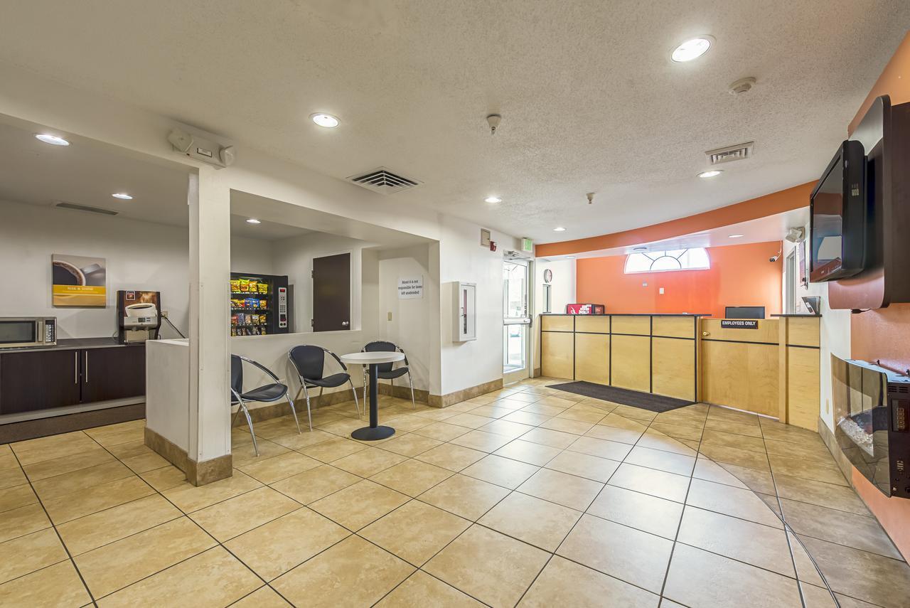 Motel 6 Indianapolis Carmel Eksteriør billede