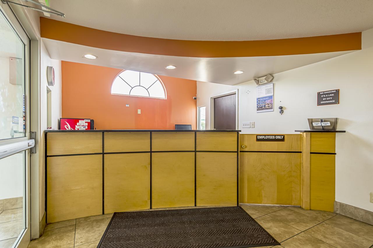 Motel 6 Indianapolis Carmel Eksteriør billede
