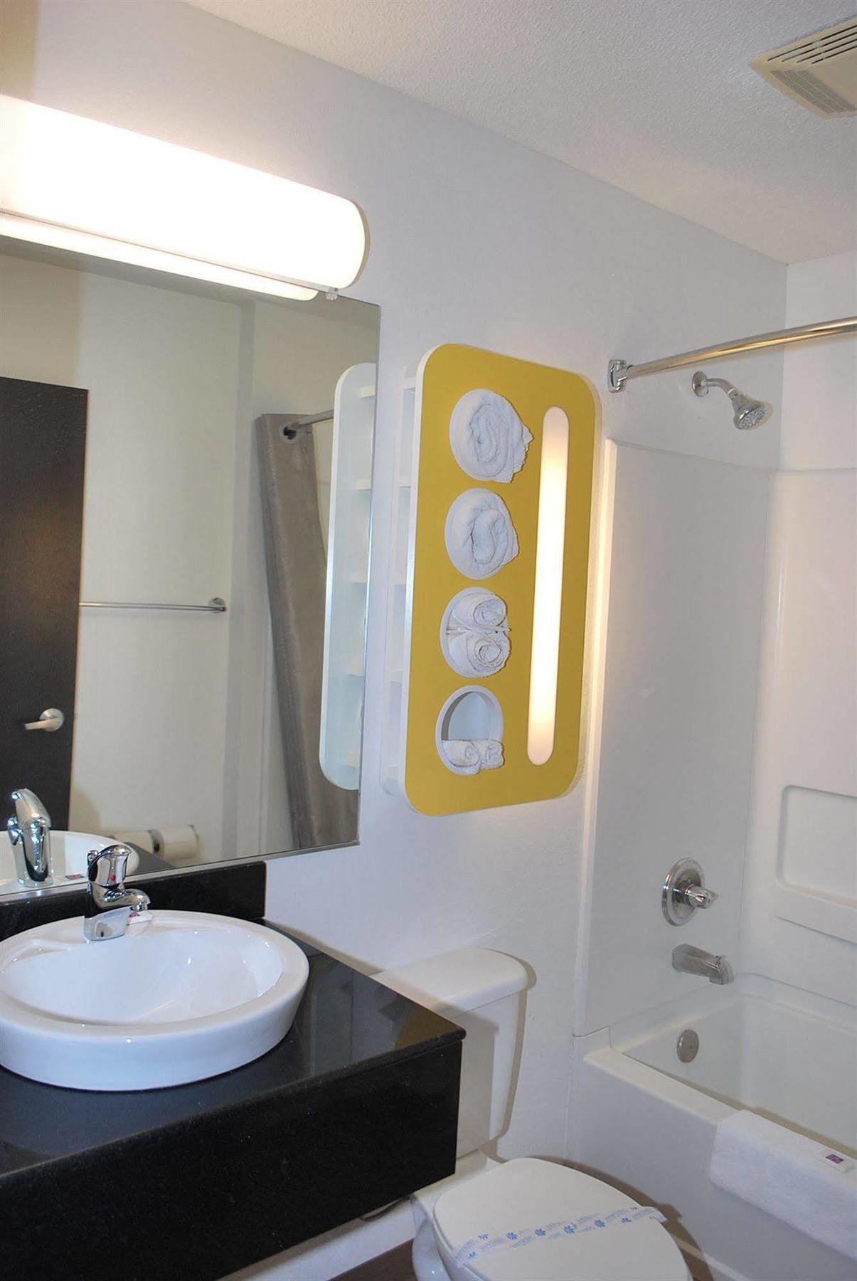 Motel 6 Indianapolis Carmel Eksteriør billede