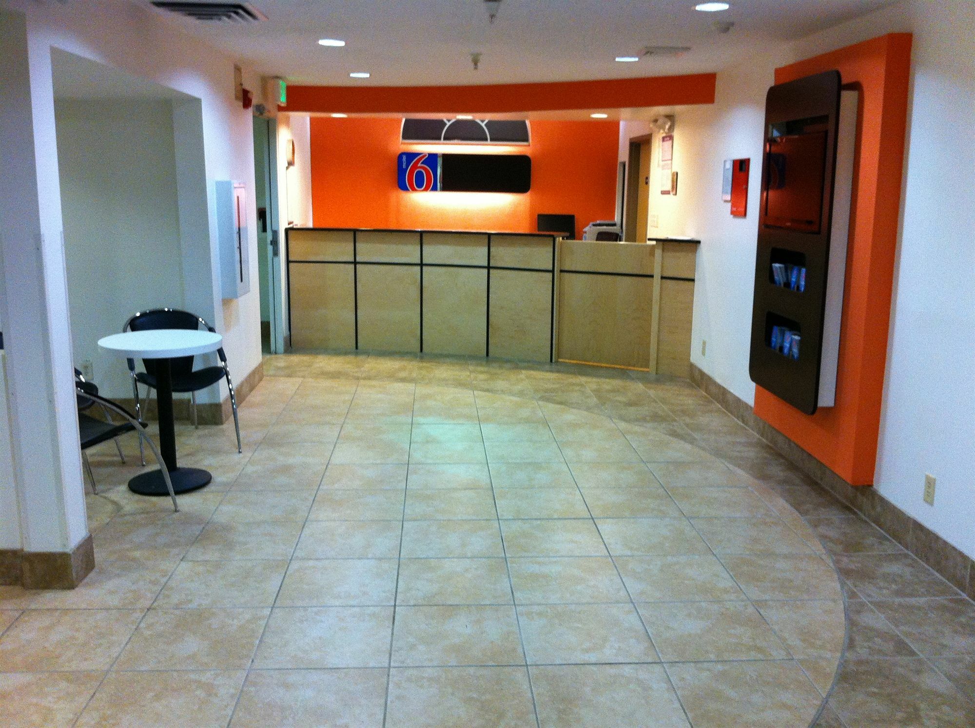 Motel 6 Indianapolis Carmel Eksteriør billede